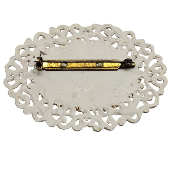 Carved Celluloid Floral Brooch Vintage Flower Large Oval Lacy Setting Unsigned - Picture 6 of 6